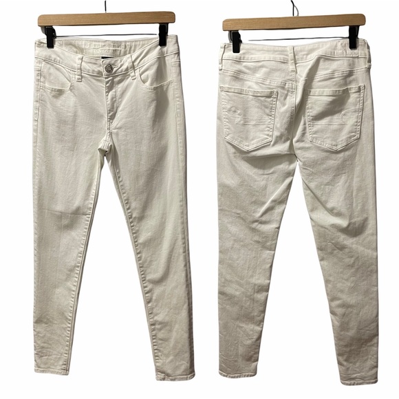 American Eagle Outfitters Denim - American Eagle White Skinny Jegging Denim Stretch Jeans Size 6 Regular